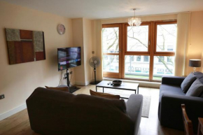 Stunning 2-Bed Apartment in Birmingham